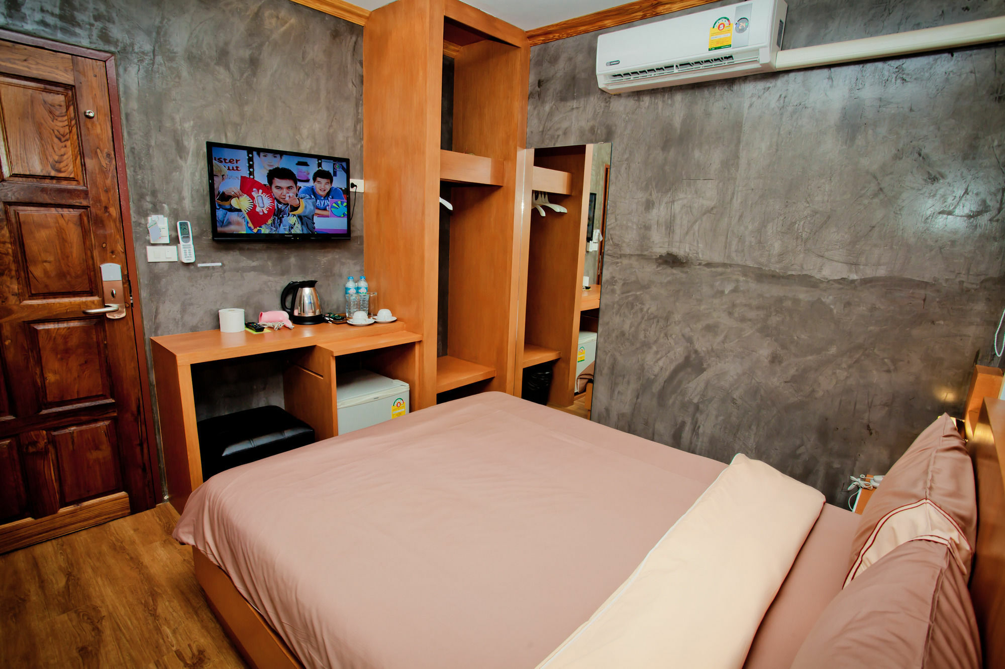 Chaphone Guesthouse Phuket Exterior foto